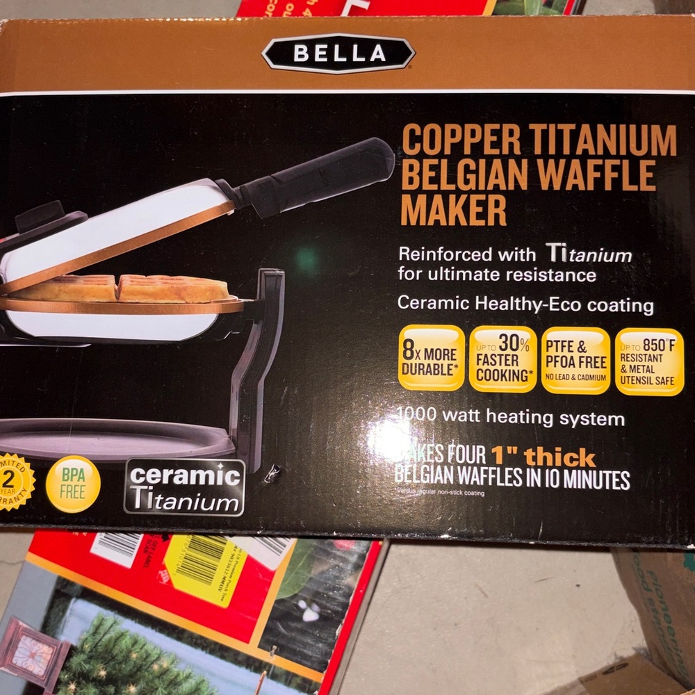 Bella Copper Titanium Coated Rotating Belgian Waffle Maker